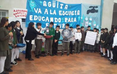 El programa Agüita va a la Escuela visitó el Colegio David McTaggart